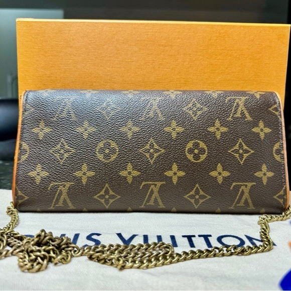Authentic Louis Vuitton Twin GM Pochette Brown Monogram CA0070 - Picture 5 of 13